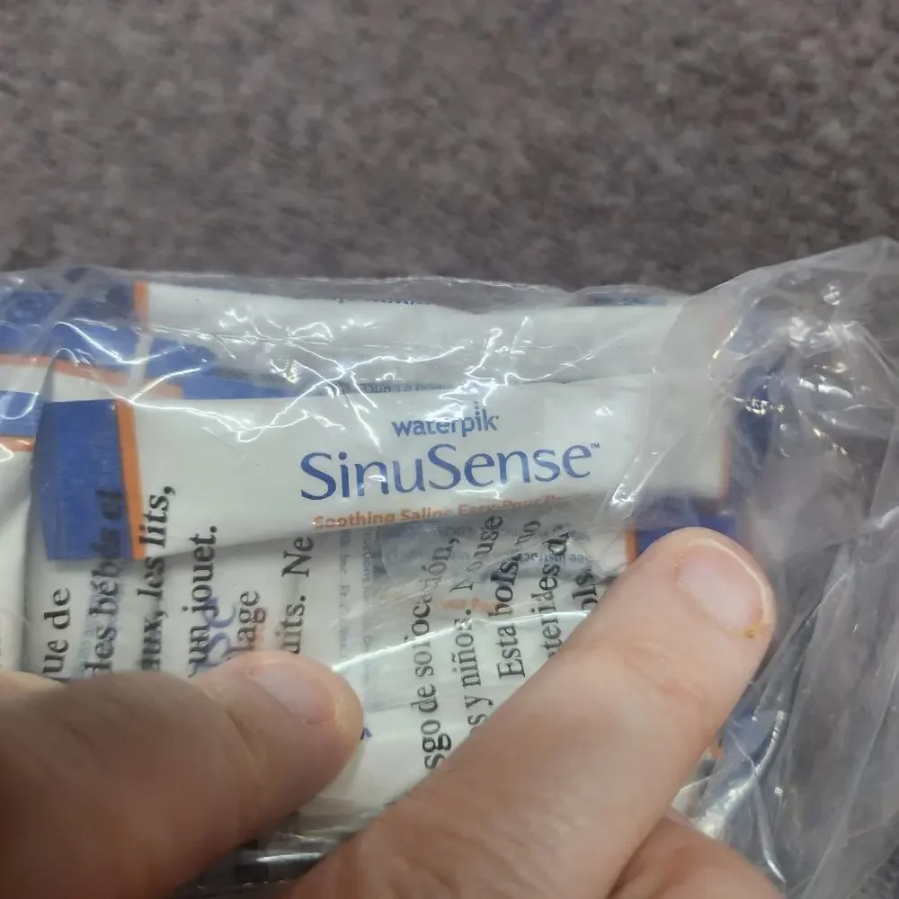 New Sinusense by Waterpik bottle and 60 packets b34